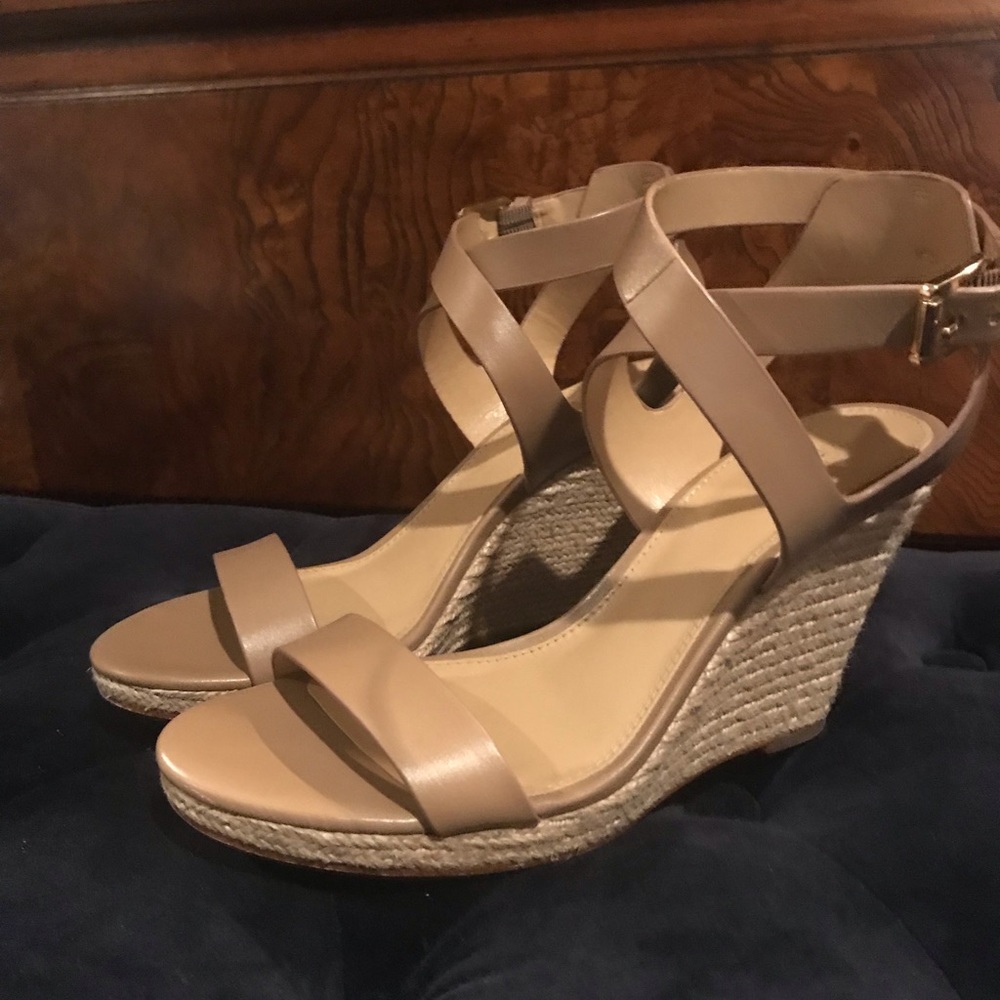 Michael Michael Kors to help espadrille wedge